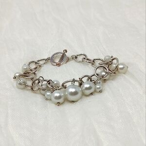 Faux silvery pearl bauble bead silver tone chain link bracelet with toggle clasp